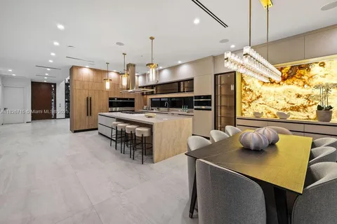 1132 SE 6th Ter, Fort Lauderdale FL 33316