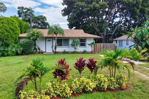 3426 1st Pl, Vero Beach FL 32968