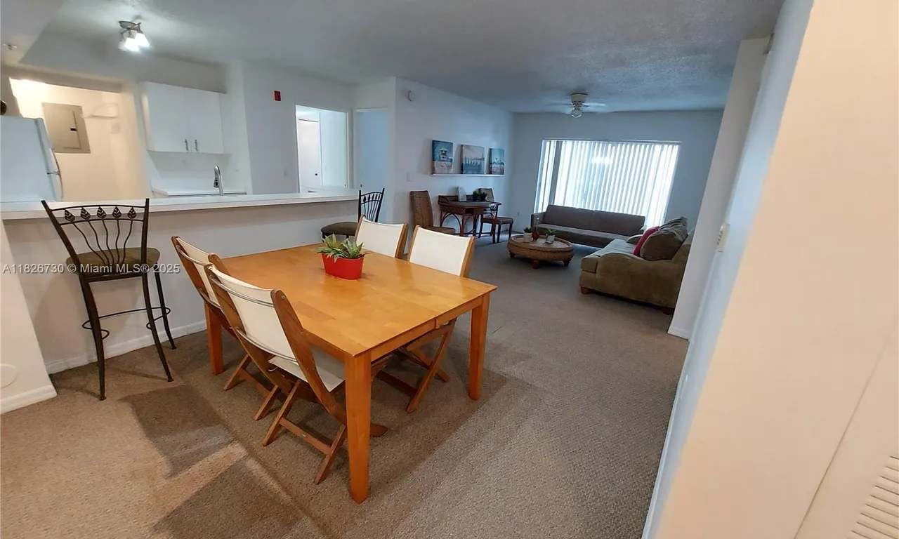 2640 S University Dr # 125, Davie FL 33328