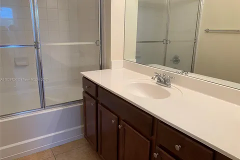10800 NW 88th Ter # 109, Doral FL 33178