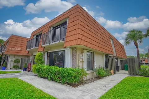 11101 SW 15th Mnr, Davie FL 33324