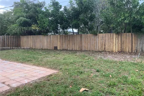 1624 NE 48th Ct, Pompano Beach FL 33064