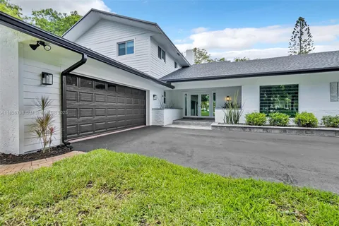 11901 NW 4th St, Plantation FL 33325