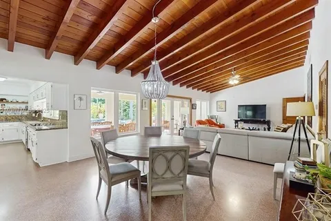 2920 Columbus Blvd # 0, Coral Gables FL 33134