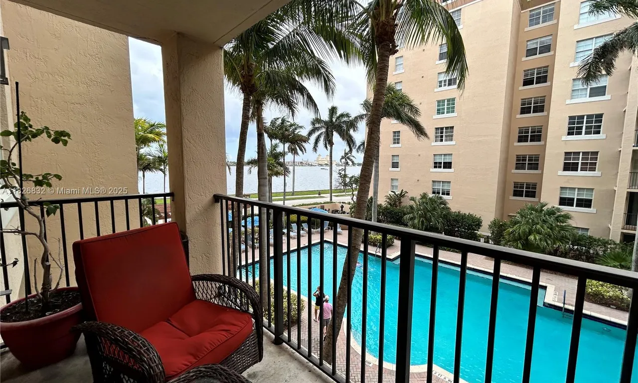 1801 N Flagler Dr # 335, West Palm Beach FL 33407