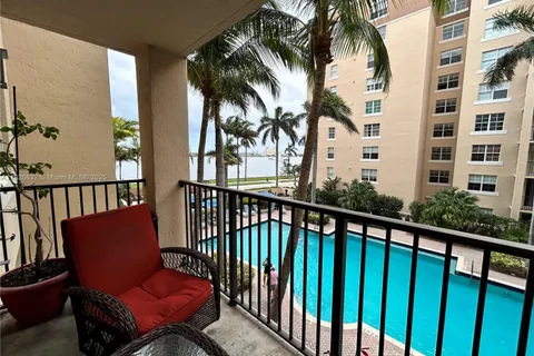 1801 N Flagler Dr # 335, West Palm Beach FL 33407