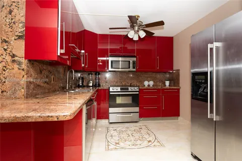 1500 S Ocean Dr # 4B, Hollywood FL 33019