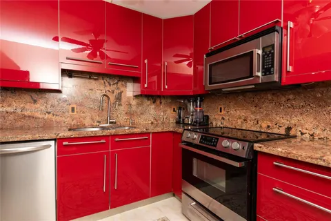 1500 S Ocean Dr # 4B, Hollywood FL 33019