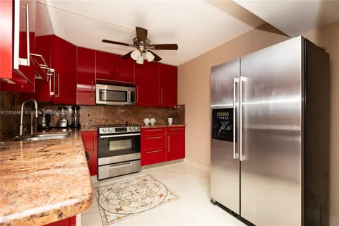 1500 S Ocean Dr # 4B, Hollywood FL 33019