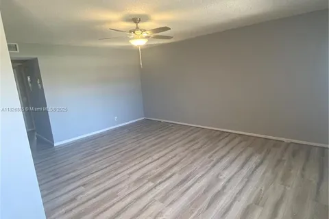 114 Brighton C # 114, Boca Raton FL 33434