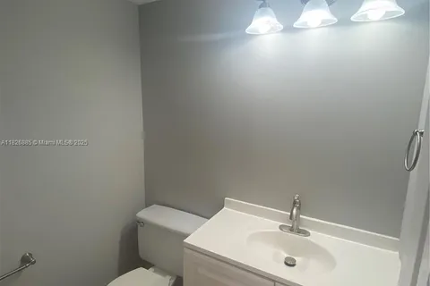 114 Brighton C # 114, Boca Raton FL 33434