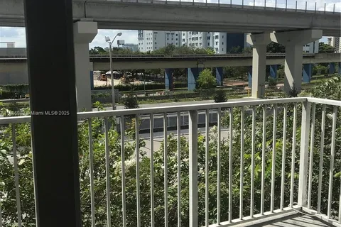 850 N Miami Ave # 307, Miami FL 33136