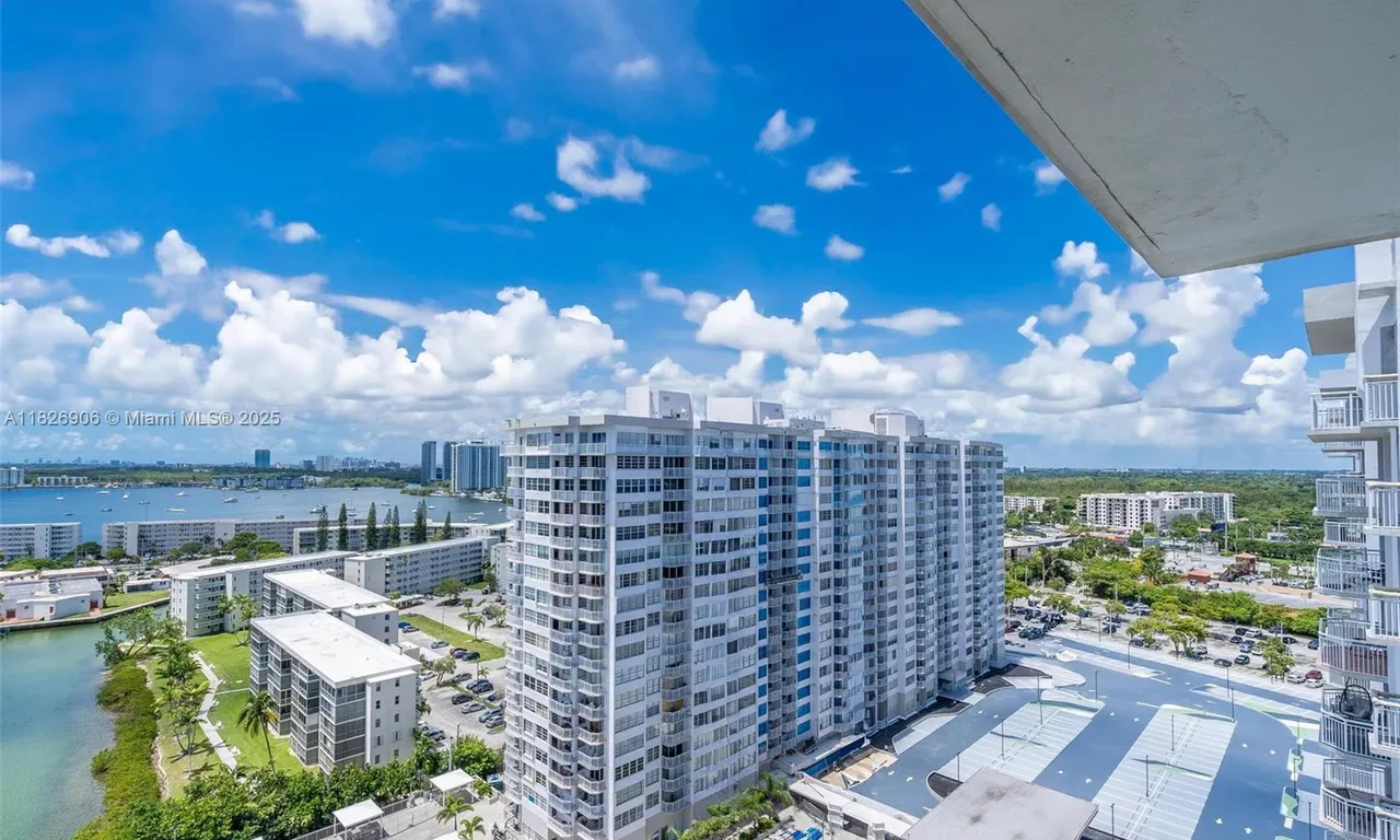 18081 Biscayne Blvd # 1903, Aventura FL 33160