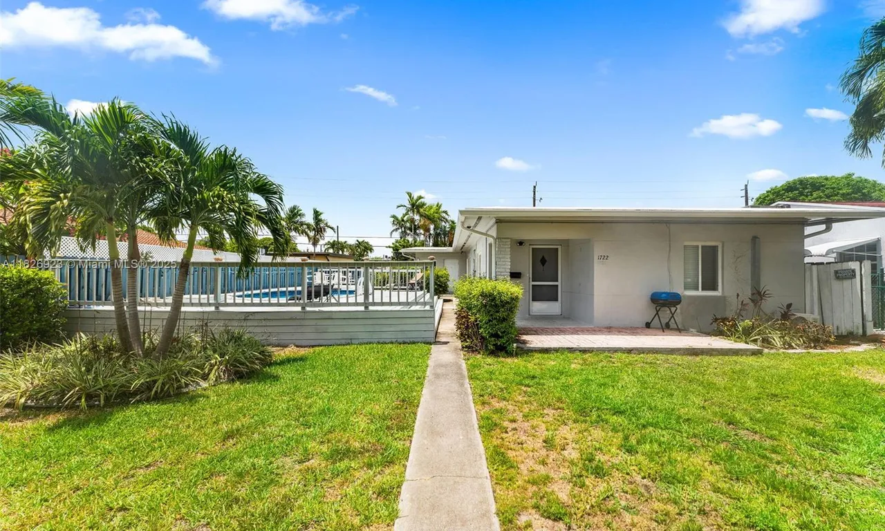 1722 Dewey St # 1, Hollywood FL 33020