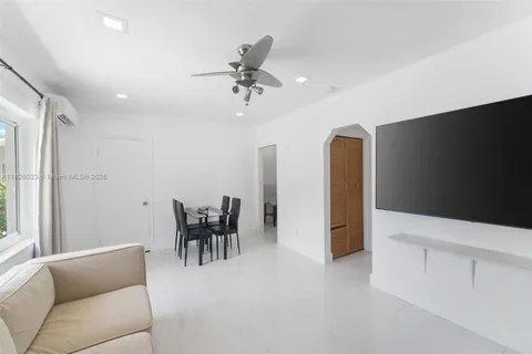 1722 Dewey St # 1, Hollywood FL 33020