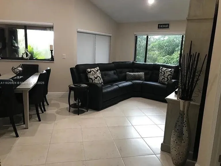 15405 N Miami Lakeway N # 307, Miami Lakes FL 33014