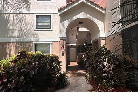 10141 W Sunrise Blvd # 302, Plantation FL 33322