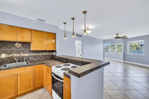 1715 NE Miami Gardens Dr # 226, Miami FL 33179