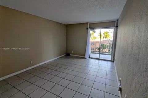 4550 NW 9th St # 310E, Miami FL 33126