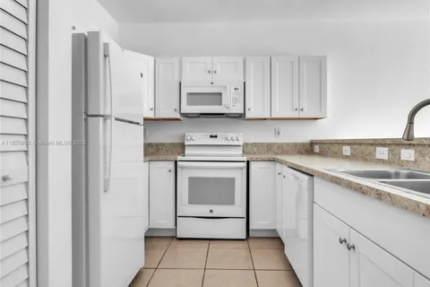 24520 SW 109th Pl, Homestead FL 33032