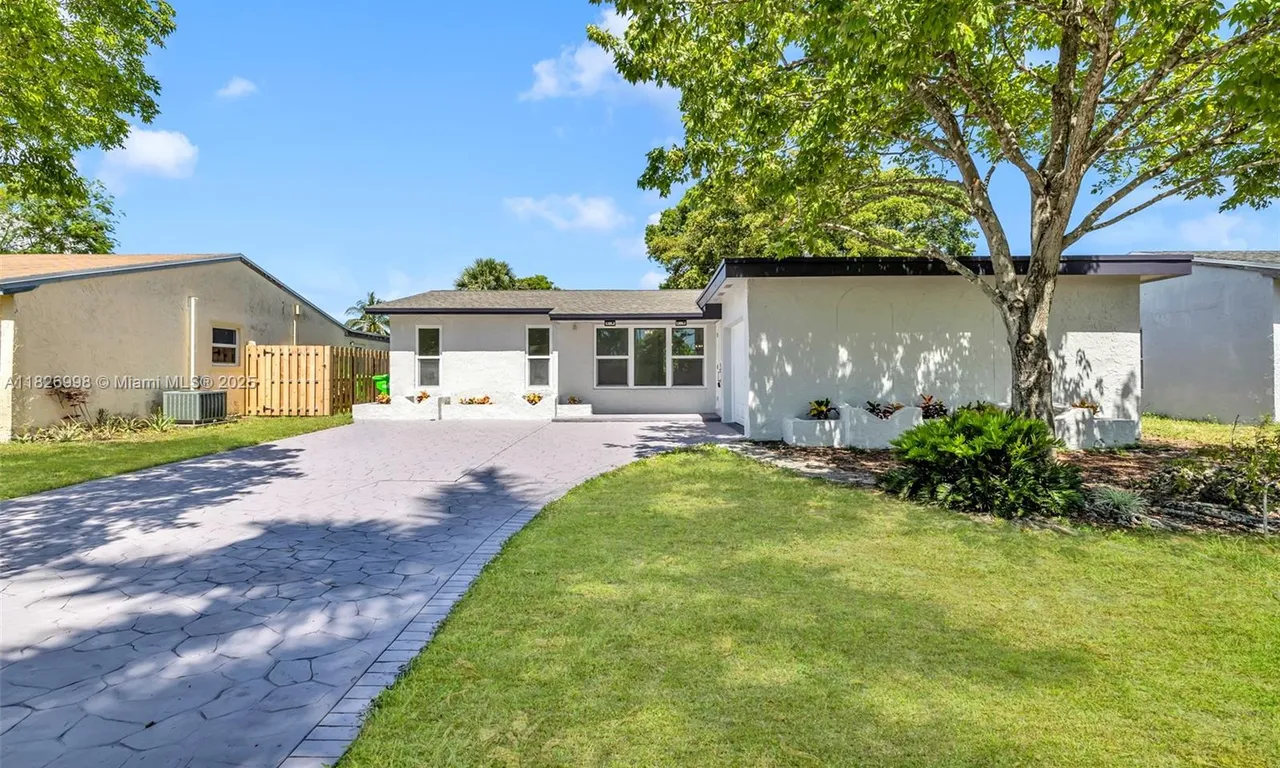 4331 NW 115th Terr., Sunrise FL 33323
