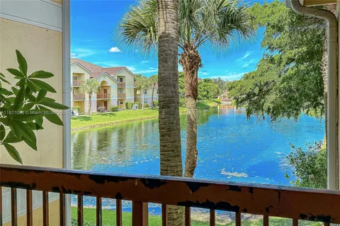 7680 Westwood Dr # 823, Tamarac FL 33321