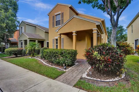 2057 SE Avon Park Dr, Port St. Lucie FL 34952