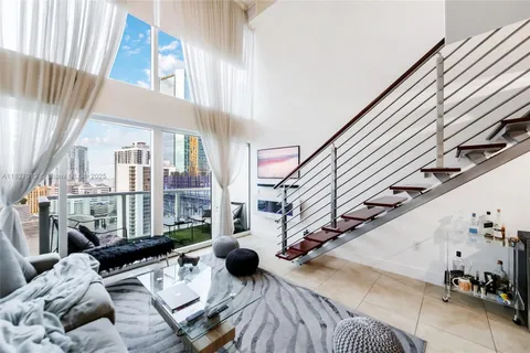41 SE 5th St # 1303, Miami FL 33131