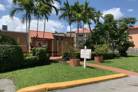 4920 NW 79th Ave # 204, Doral FL 33166
