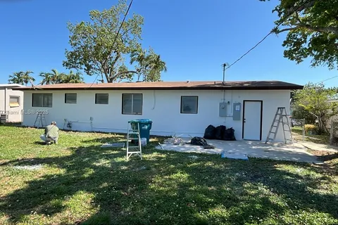 1301 NW 198th St, Miami Gardens FL 33169