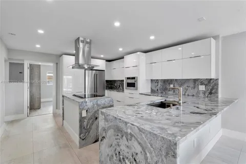 2115 NE 37th Dr # 124, Fort Lauderdale FL 33308
