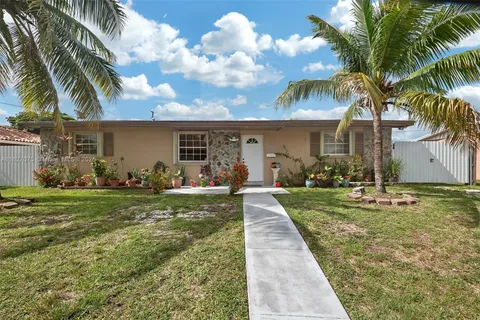 11812 SW 207th St, Miami FL 33177