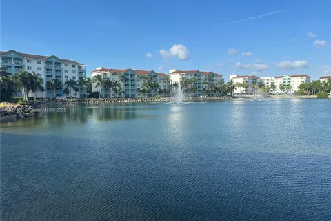 4702 NW 83rd Path, Doral FL 33166