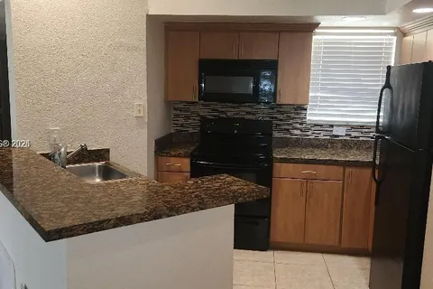 437 Vista Isles Dr # 2221, Sunrise FL 33325