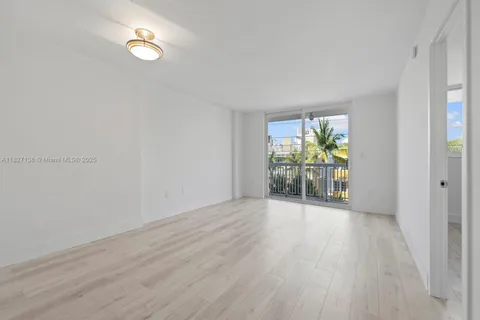 401 Ocean Dr # 403, Miami Beach FL 33139
