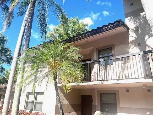9994 Nob Hill # 9994, Sunrise FL 33351