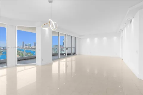 21200 NE 38th Ave # 1802, Aventura FL 33180