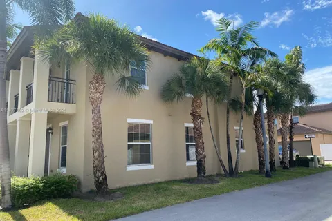 14664 SW 14th St, Pembroke Pines FL 33027