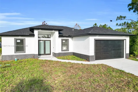 484 Redwing St, Lehigh Acres FL 33974
