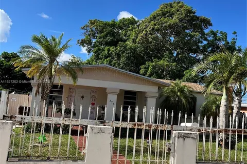 277 E 63rd St, Hialeah FL 33013
