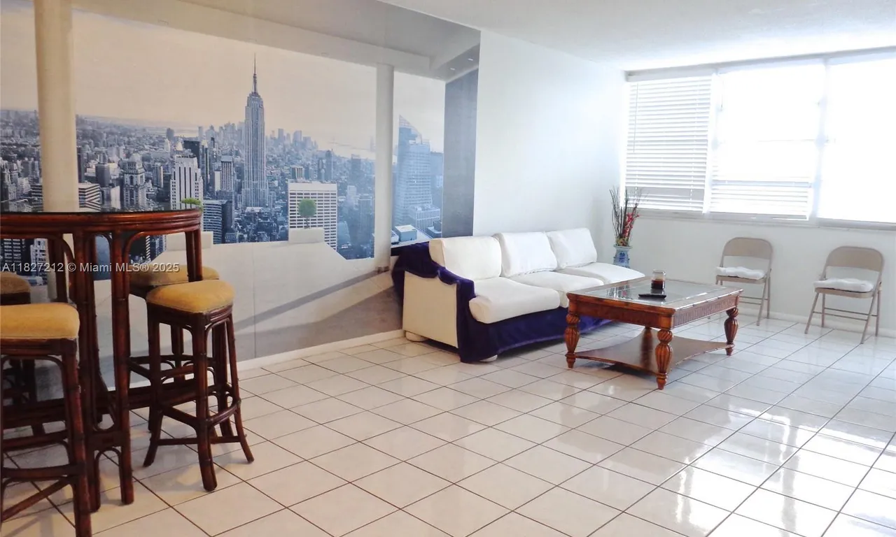 1301 NE Miami Gardens Dr # 621W, Miami FL 33179