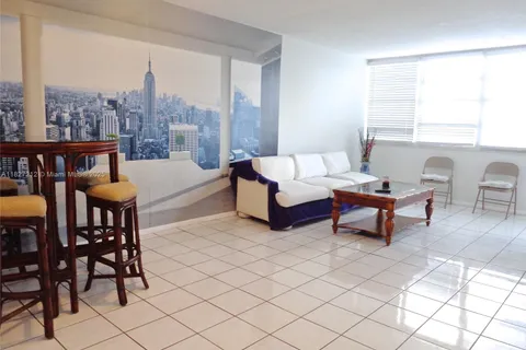 1301 NE Miami Gardens Dr # 621W, Miami FL 33179