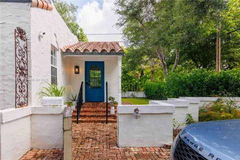 1210 Genoa St, Coral Gables FL 33134