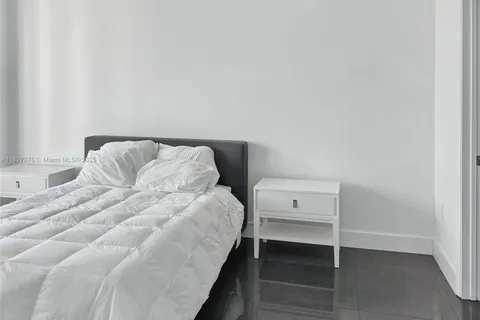 92 SW 3rd St # 2602, Miami FL 33130