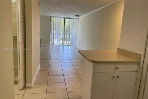 750 NE 195th St # 227, Miami FL 33179