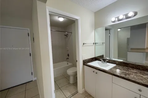 750 NE 195th St # 227, Miami FL 33179