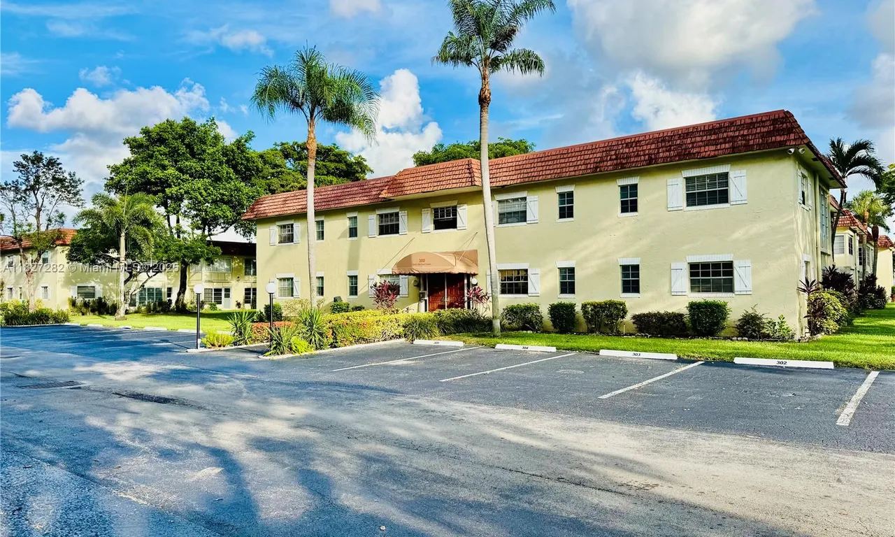 5641 SW 2nd Ct # 210, Margate FL 33068