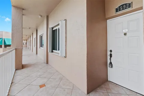 7592 Granville Dr # 411, Tamarac FL 33321