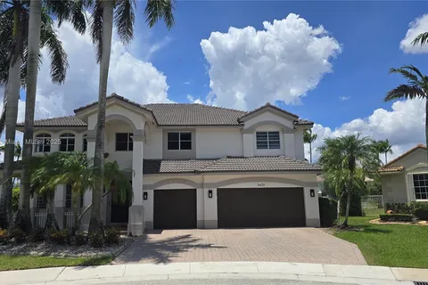 1425 Crossbill Ct, Weston FL 33327