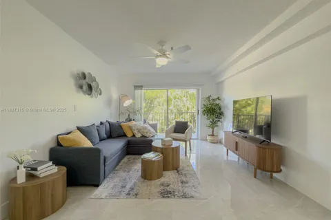 250 NE 181st Dr # 107, Sunny Isles Beach FL 33160